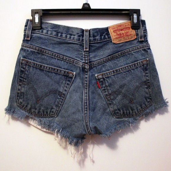 Levi’s Jean shorts - Picture 2 of 3